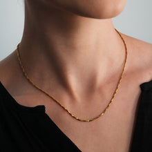 SKAGWAY: Minimalist Twisted Textures Chain Necklace in Gold