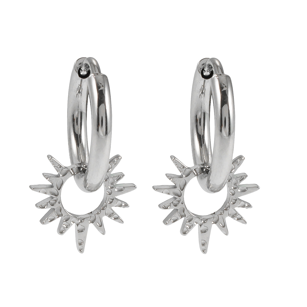 Créoles d'inspiration vintage en or blanc SONNE (ton argenté) avec breloques étoiles texturées