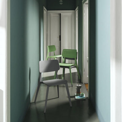 Chaise perforée Stellar<br> Utilisation intérieure et extérieure
