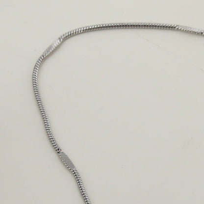 SVETA : Collier en argent, fin et minimaliste
