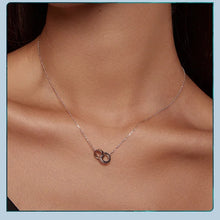 Cercles entrelacés : Collier en chaîne double anneau en argent sterling