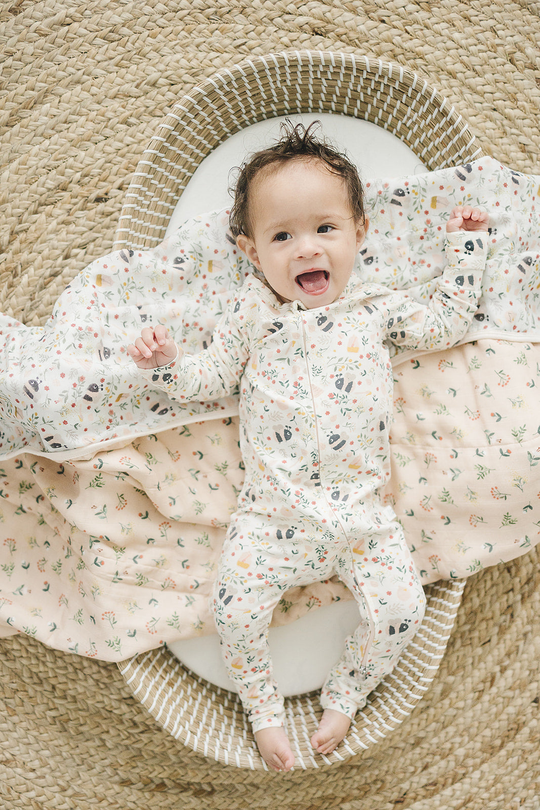 Muslin Quilt - Bumble Bees