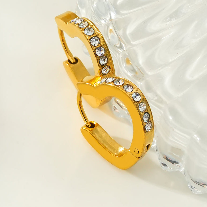 Style TENDER Gold : Mini créoles cœur pavées de zirconiums