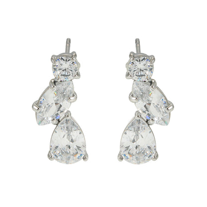 THEOLA: Boucles d'oreilles clous empilables en moissanite triple Radiance en or blanc rhodié