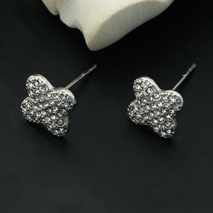 TREMBLANT Or Blanc (ton argenté) : Boucles d'oreilles clous en Zirconia Cubique (CZ) pavé éblouissantes – Un éclat élégant jour et nuit
