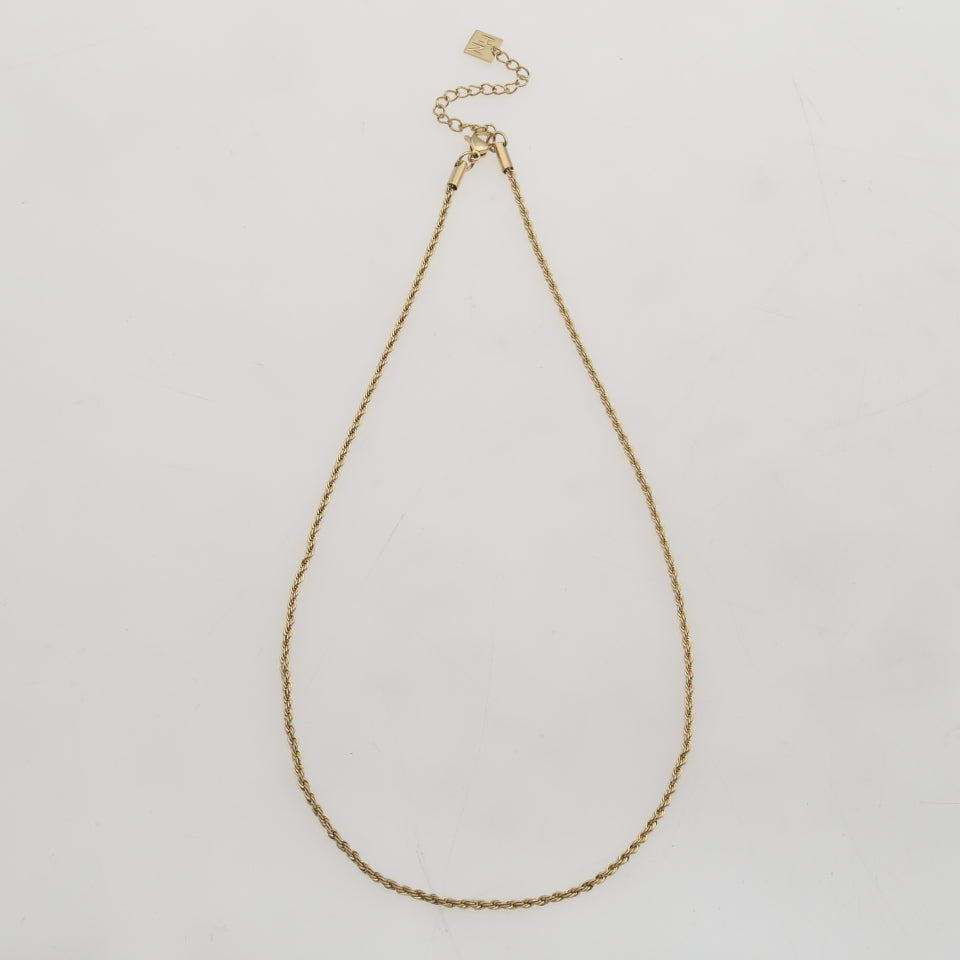 ULYANA : Collier chaîne torsadée en or - 20 pouces