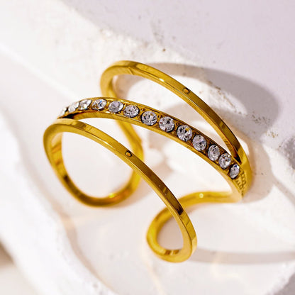 Modèle URDUJA : Bague multi-superposée incrustée de zircone