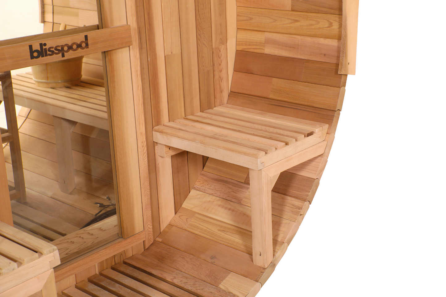Blisspod | Prague | Sauna tonneau d'extérieur en cèdre rouge canadien à vapeur, 2-4 / 4-6 personnes avec fond entièrement vitré et 2 sièges de porche avant