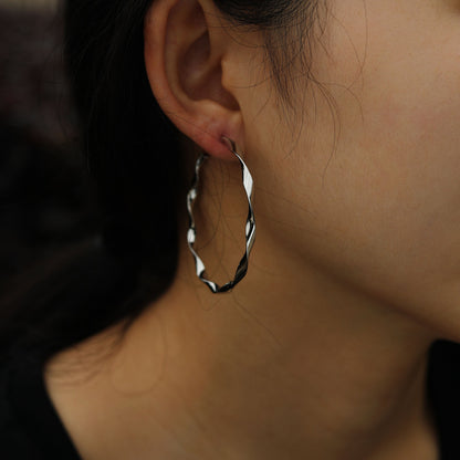 Boucles d'oreilles créoles VERONA torsadées ondulées argentées