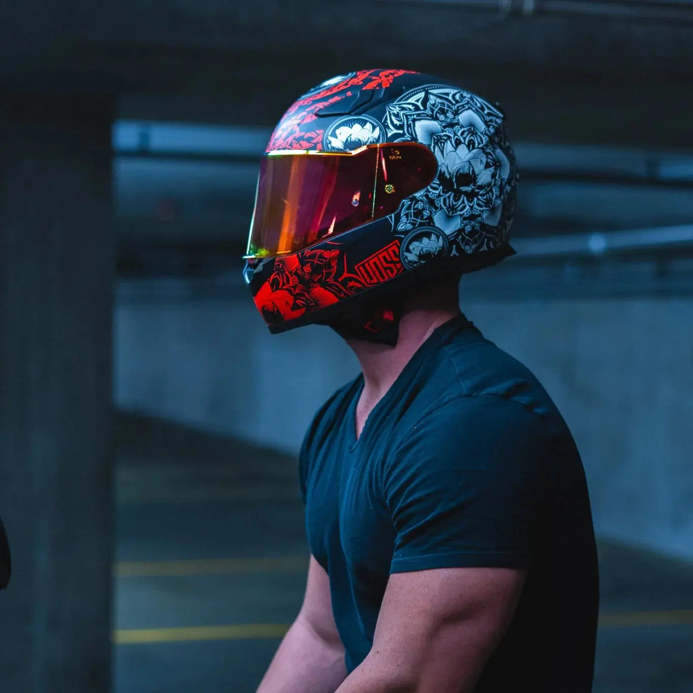 Casque de moto intégral mat VOSS 988 Moto-1 Red Mandala
