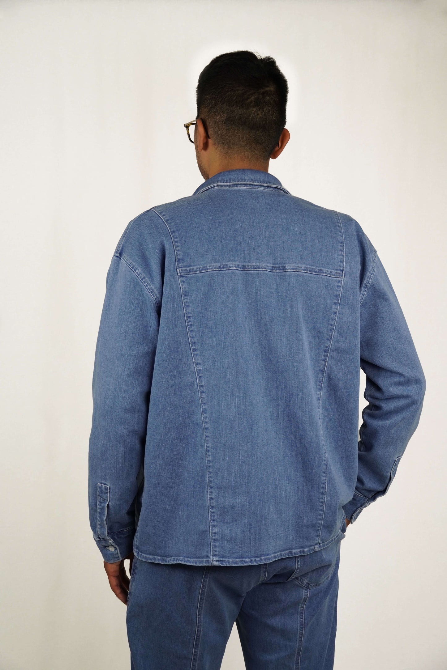 LA CHEMISE EN JEAN