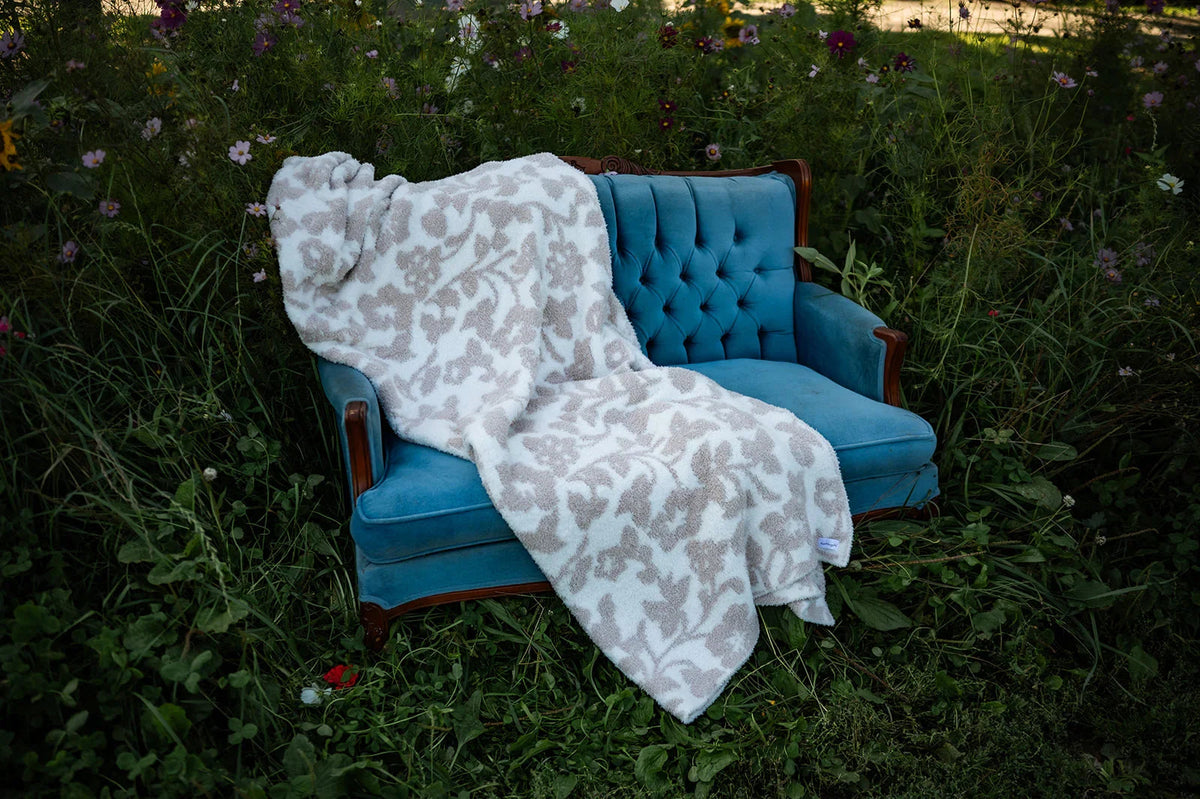 Blushing Beige & White Vintage Floral Print Extended Throw