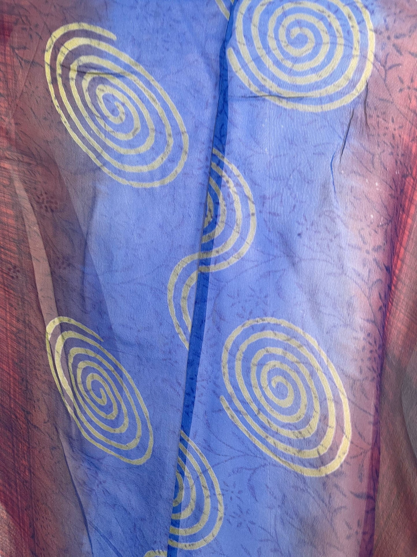 PRG6507 Haut fluide en pure soie motif Avatar