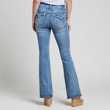 Jeans bootcut brodés pour femme Westfield Eagle. Jean stretch taille haute avec surpiqûres façon sellier.