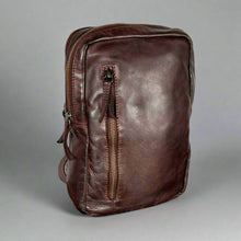 Sacoche de poitrine et sac à dos en cuir MET