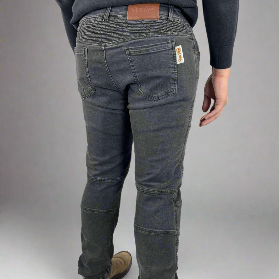 Jean de moto blindé pour homme. Jean en denim avec armure de genoux et de hanches certifiée CE.