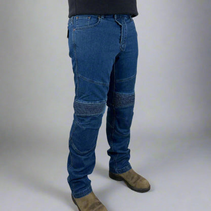 Jean de moto blindé pour homme. Jean en denim avec armure de genoux et de hanches certifiée CE.