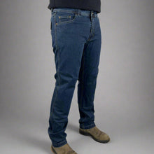 Jeans de moto classiques blindés pour hommes. Protections genoux et hanches certifiées CE. Jean moto intemporel