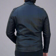 Blouson en cuir d'agneau pour homme. 4 poches, col montant boutonné et fermetures éclair argentées