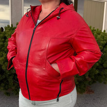 Veste à capuche sportive pour femme en cuir d'agneau