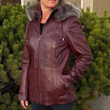 Veste en cuir d'agneau pour femme avec bordure en vraie fourrure de renard