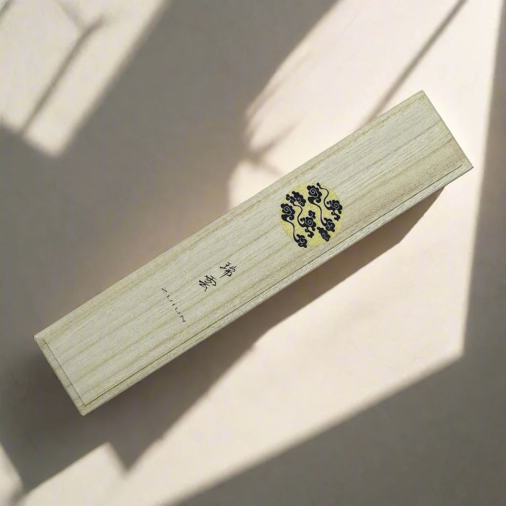 ZUIUN Japon | Couteau Petty Fait Main en Acier Damassé 150 mm