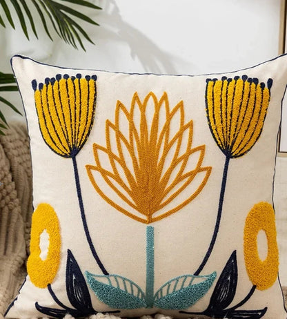 Housse de coussin décorative à broderies florales