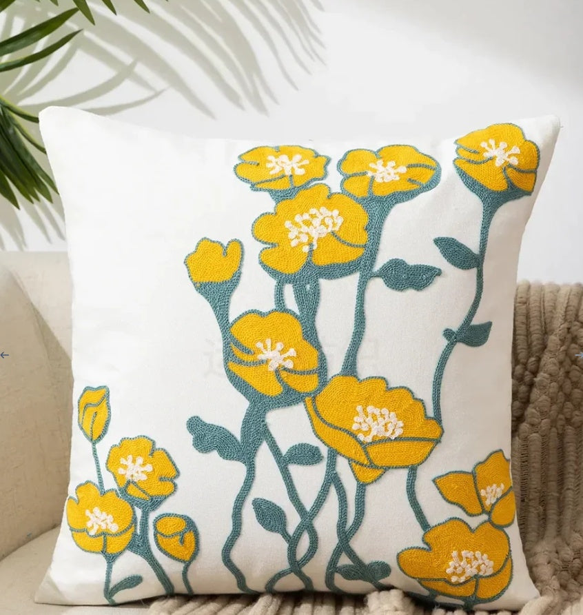 Housse de coussin décorative à broderies florales