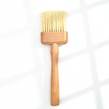 White Hog Bristle Blender Brush