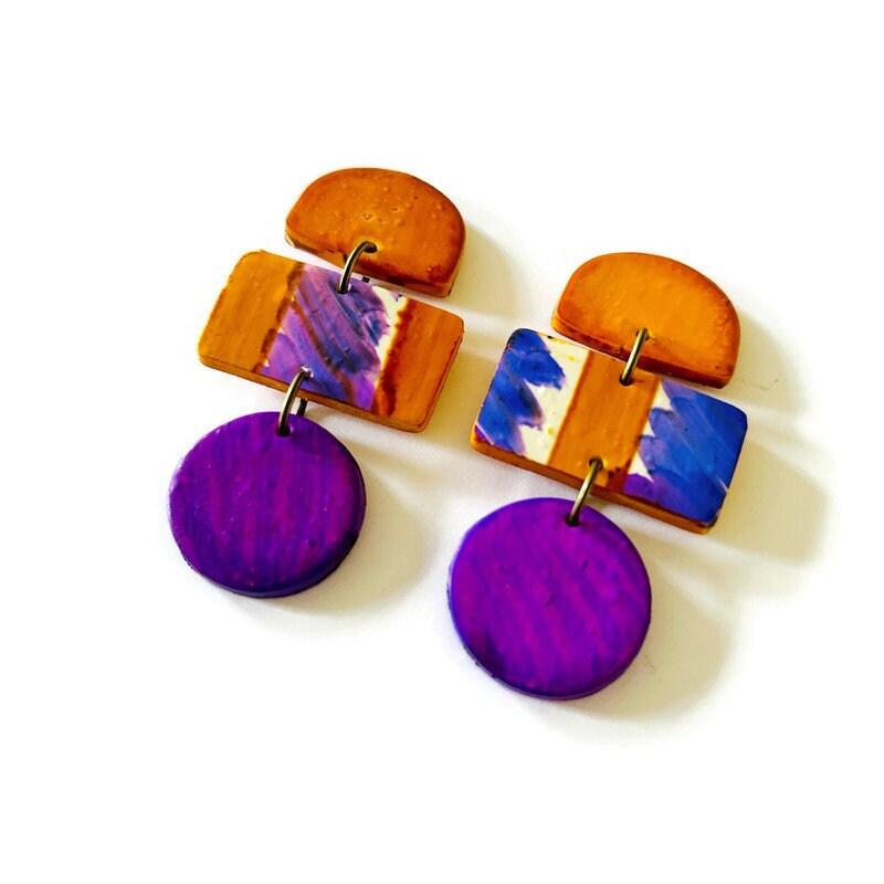Boucles d'oreilles abstraites orange violet blanc