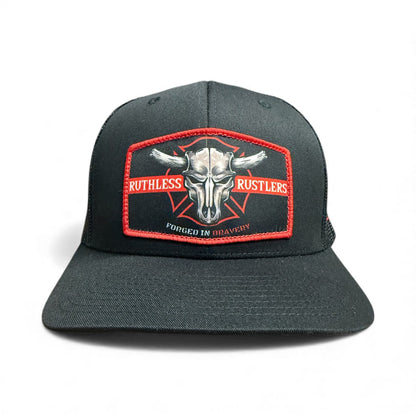 Casquette de camionneur Ruthless Rustlers Forged in Bravery | Noir