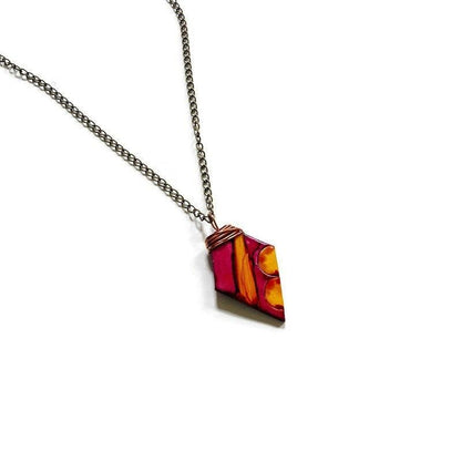 Pendentif artisanal peint en marron et jaune moutarde