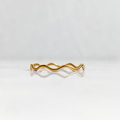 18K Gold Plated Stainless Steel Wavy Ring | NAÏA