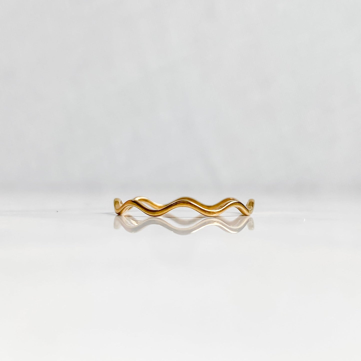 18K Gold Plated Stainless Steel Wavy Ring | NAÏA