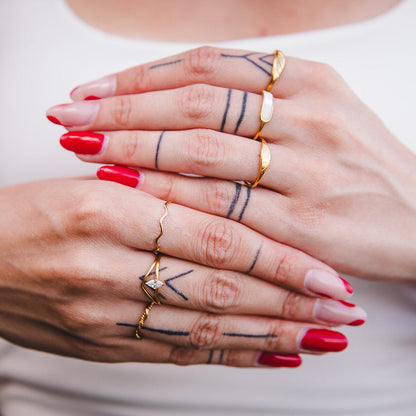 18K Gold Plated Stainless Steel Wavy Ring | NAÏA