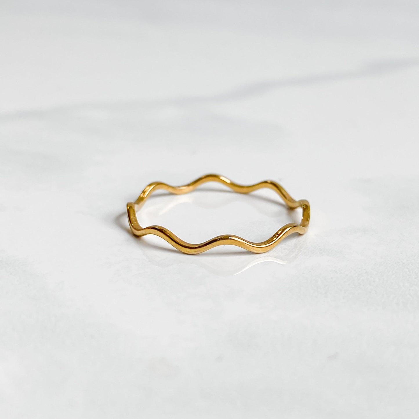 18K Gold Plated Stainless Steel Wavy Ring | NAÏA