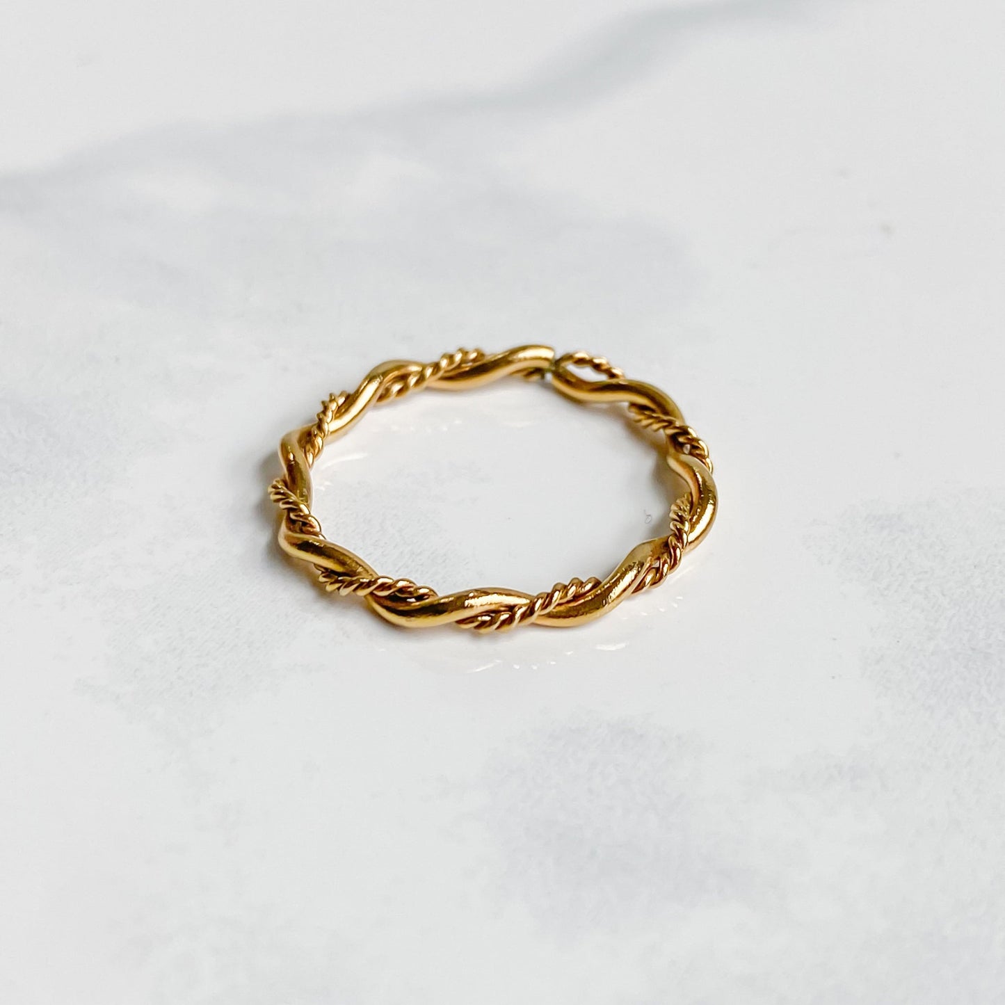 18K Gold Plated Stainless Steel Twisted Ring | RHÉA