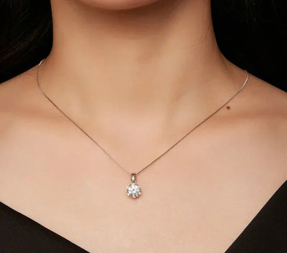 Collier pendentif en argent sterling avec moissanite 1 carat Stellar Shine