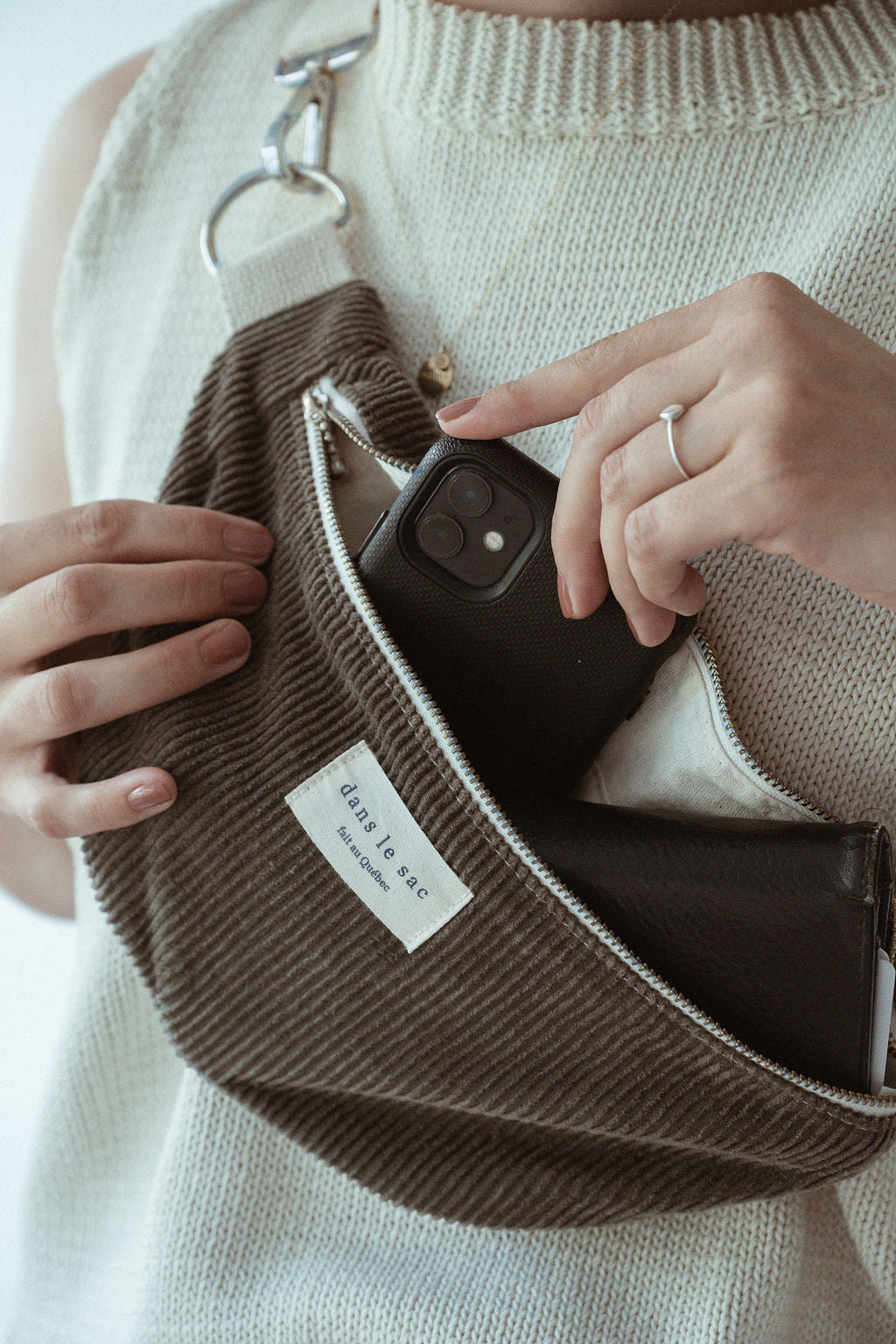Sac banane en velours côtelé - MIGRER VERS LE SAC BANANE