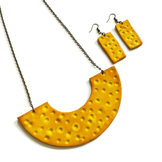 Grand collier plastron, Bijoux faits à la main en pâte polymère, 17 couleurs