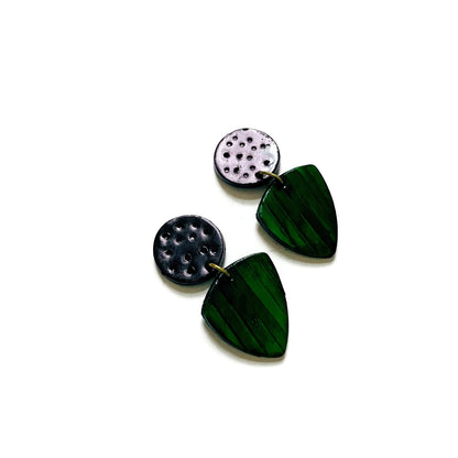 Boucles d'oreilles noires et vert émeraude à clous ou à clips - "Kelly"