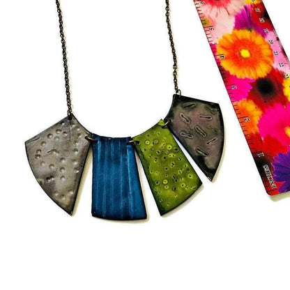 Collier plastron bohème à franges, grand et audacieux, aux couleurs d'automne