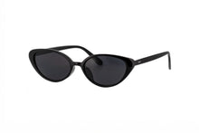 Boléro Cruz — Retro Slim Cat-Eye Sunglasses