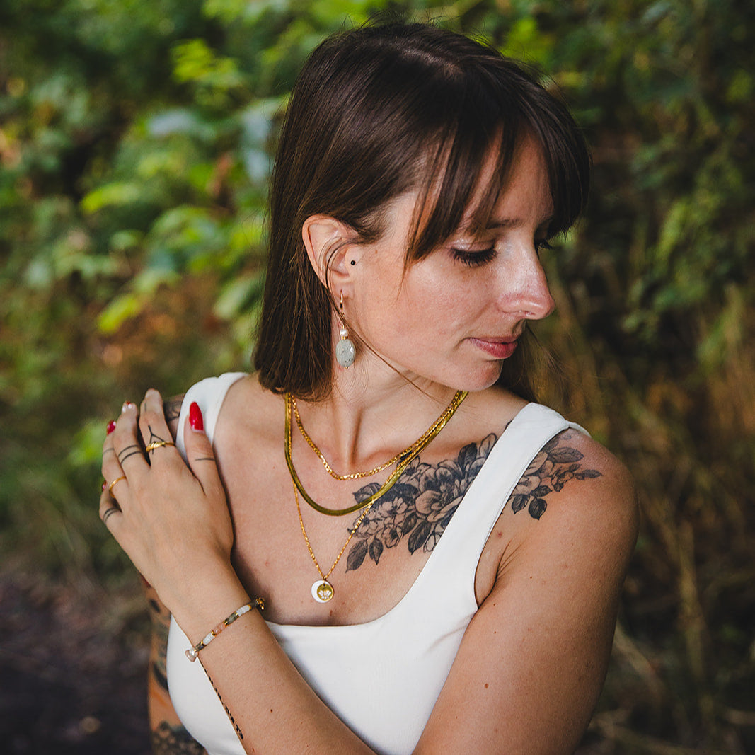 18K gold-plated dangling labradorite earrings | ATHÉNA