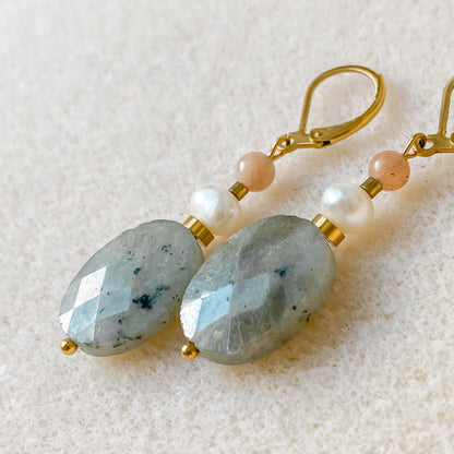 18K gold-plated dangling labradorite earrings | ATHÉNA
