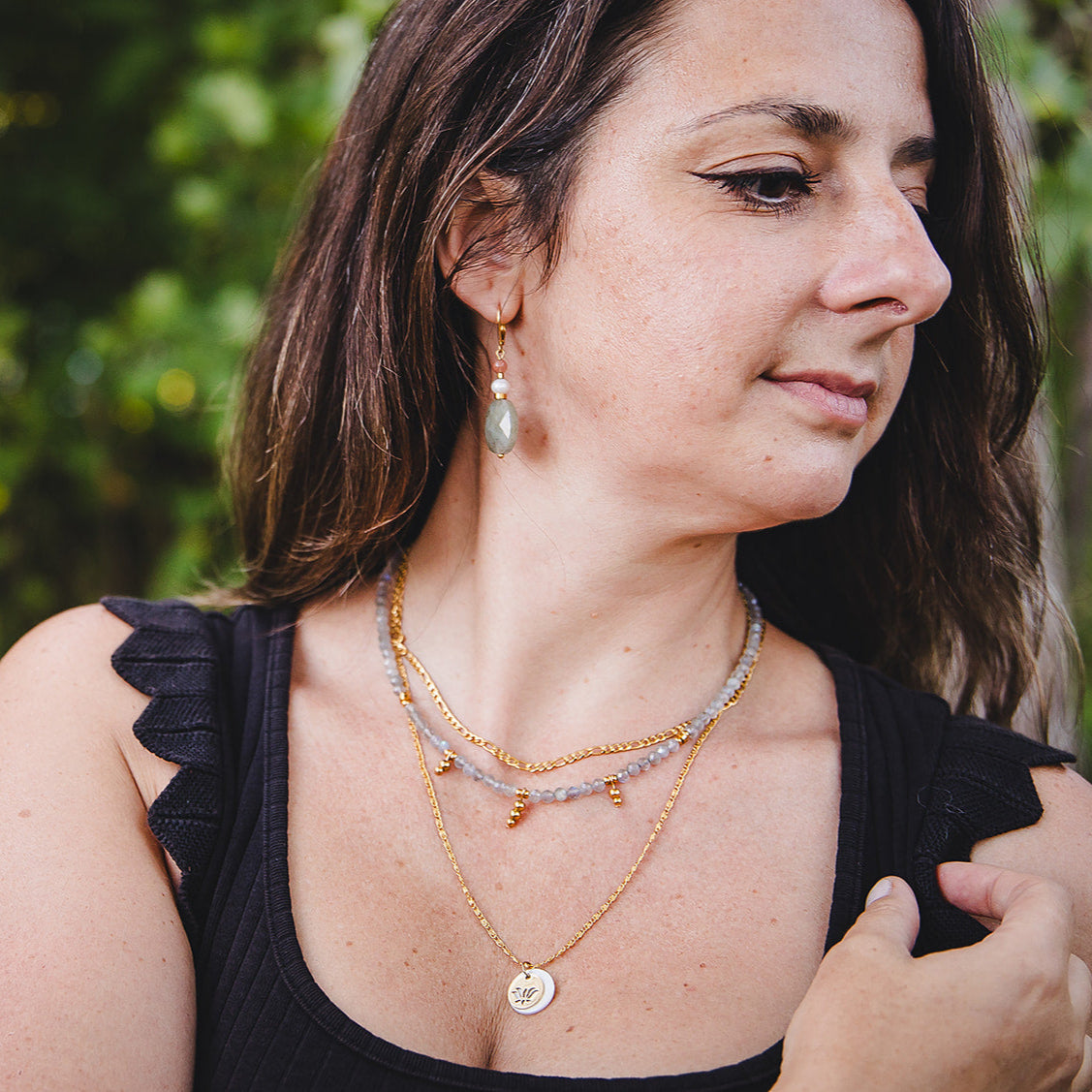 18K gold-plated dangling labradorite earrings | ATHÉNA