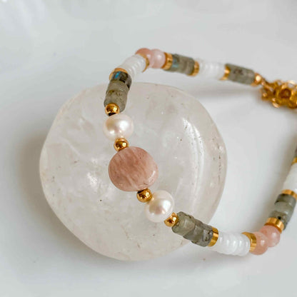 HÉCATE | Natural stones, freshwater pearls and gold-plated stainless steel