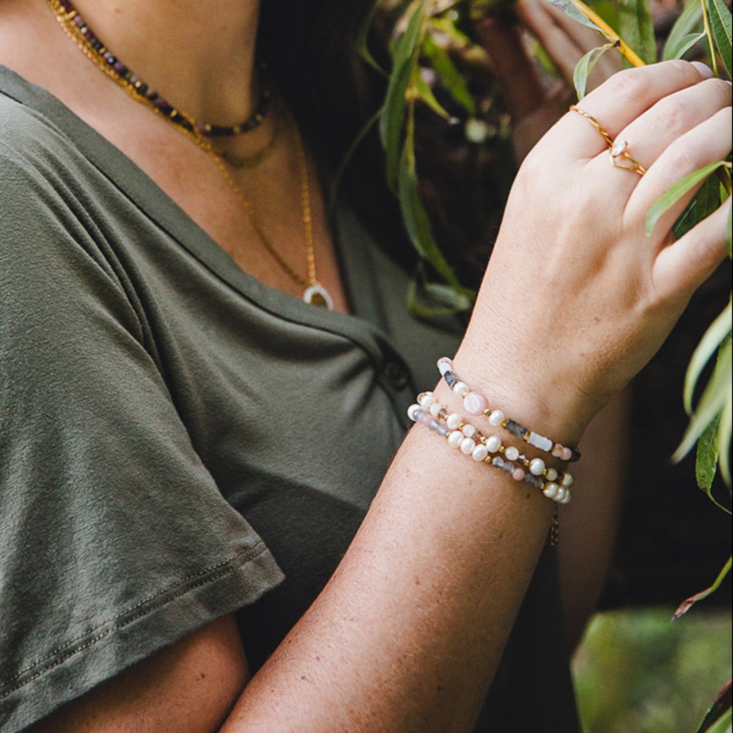 HÉCATE | Natural stones, freshwater pearls and gold-plated stainless steel