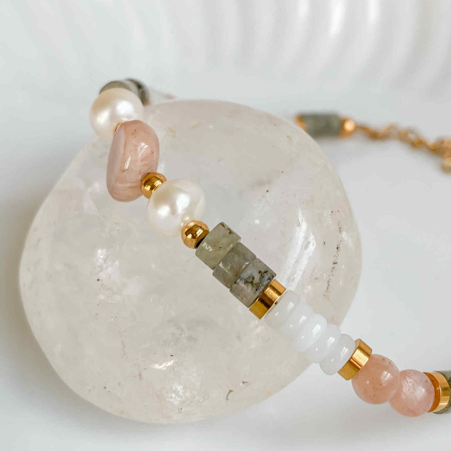 HÉCATE | Natural stones, freshwater pearls and gold-plated stainless steel