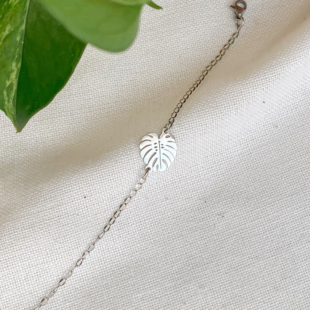 MONSTERA | Minimalist Stainless Steel Bracelet